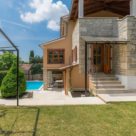 Villa Aurelia Peresiji
